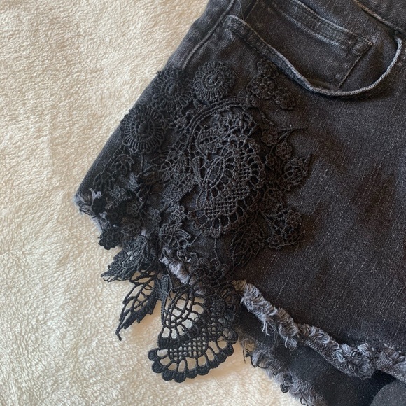 American Eagle Black Hi Rise Shortie - Picture 5 of 8